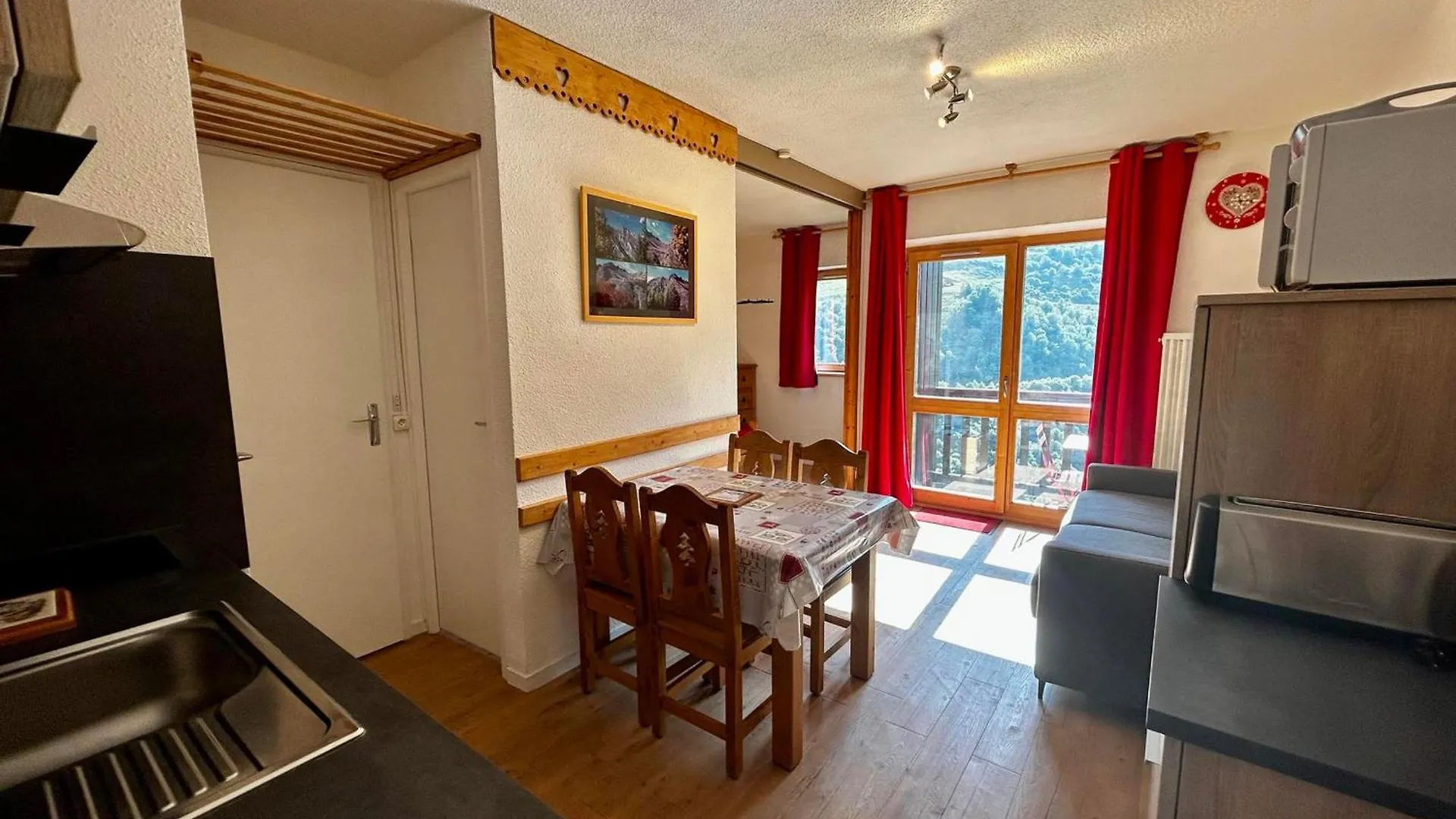 Appartement Economique 4 Pers Aux Menuires, 2 Pieces, Balcon, Casier A Skis - Fr-1-452-165 Saint-Martin-de-Belleville